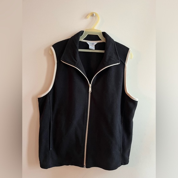 Vintage Jackets & Blazers - Vintage Togo Polar Fleece Sleeveless Full-Zip Vest Size Large